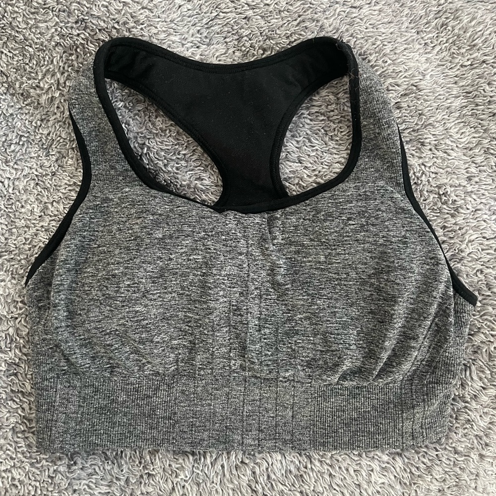 Sports Bra size M
